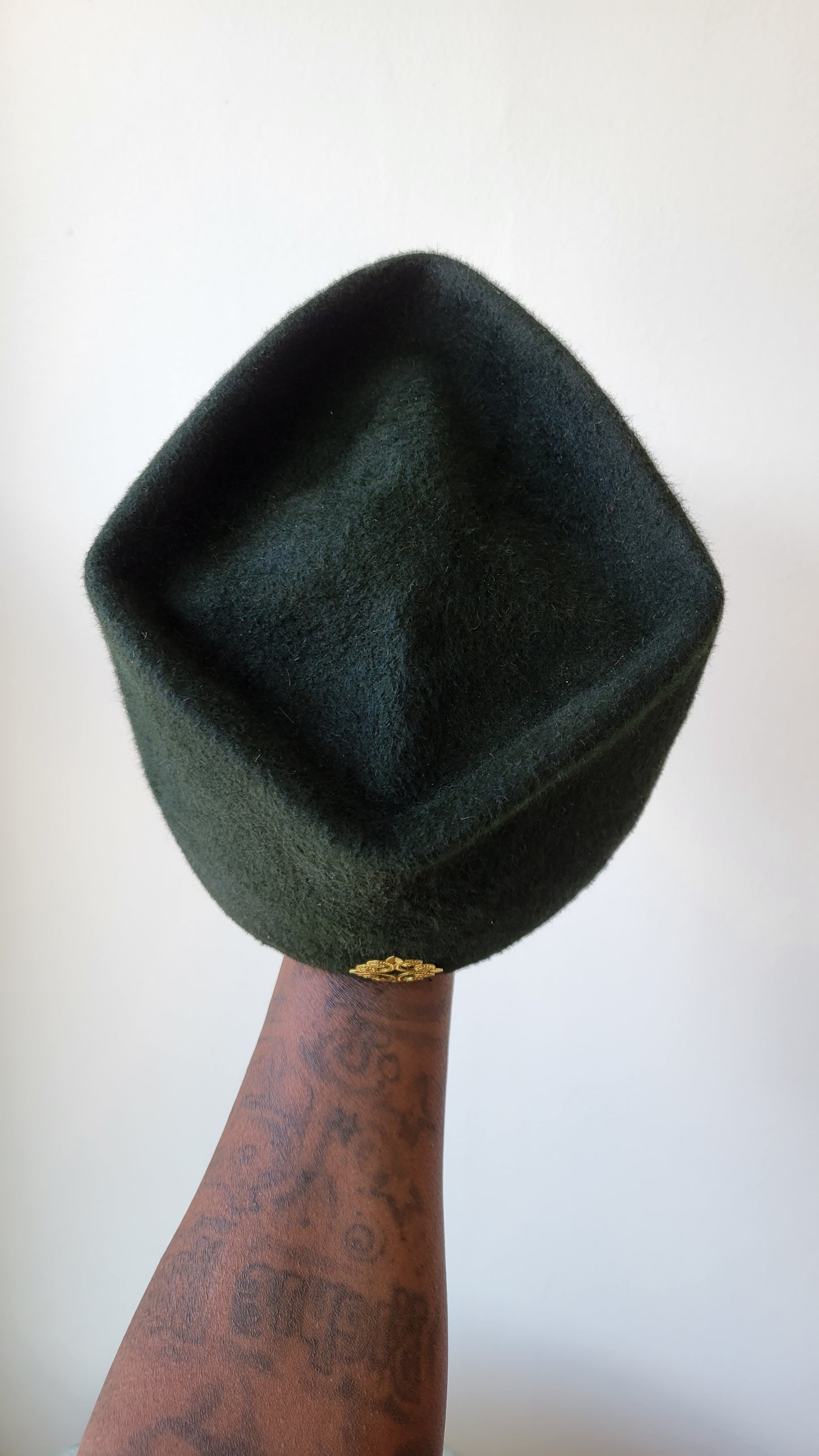 Forest green Tristan cap